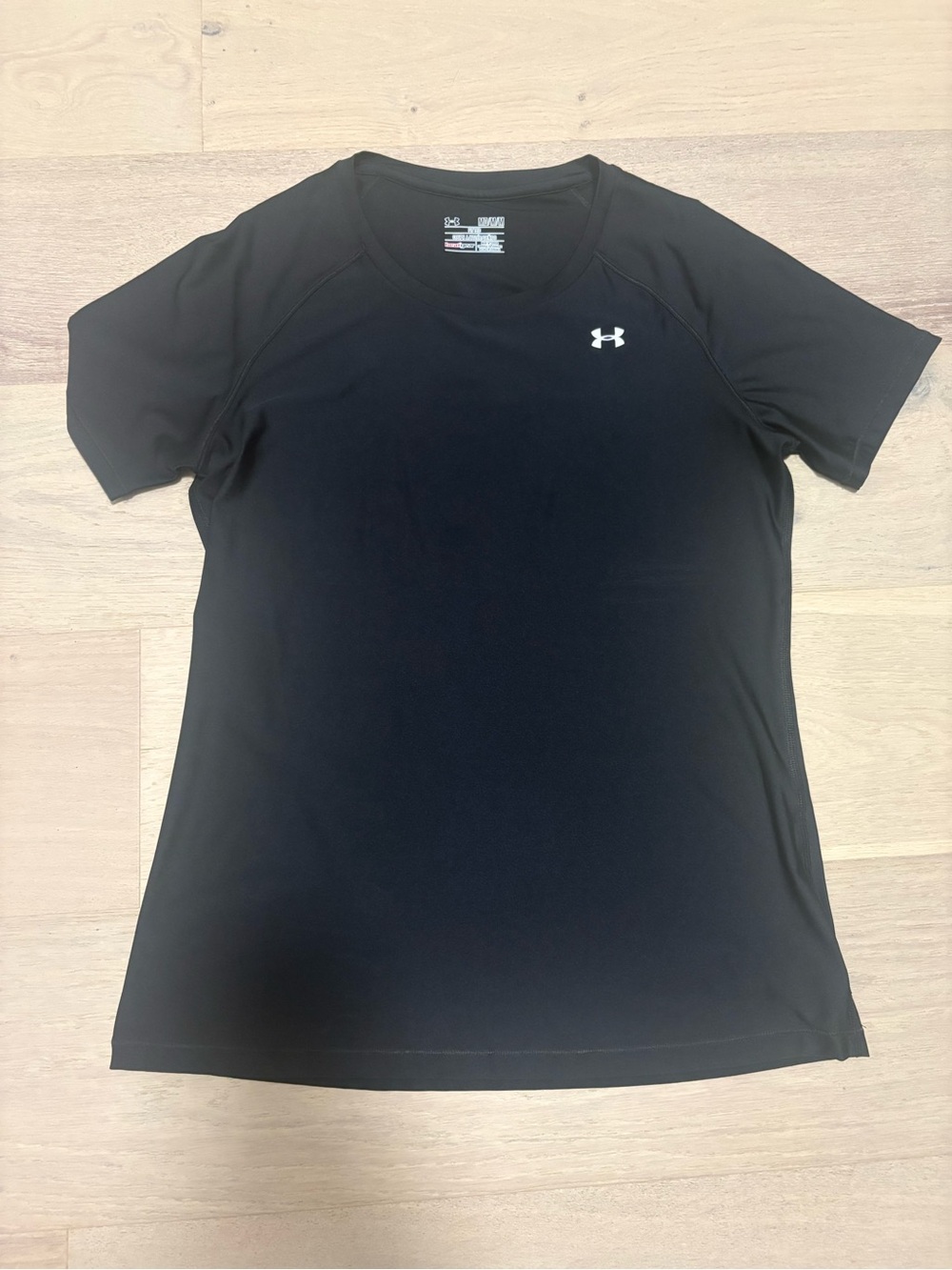Under Armour Black Short-Sleeve Women's Training Tee